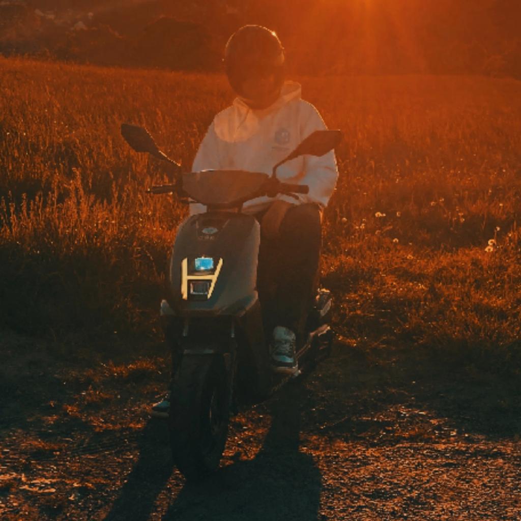 Profile Picture of Julian B.